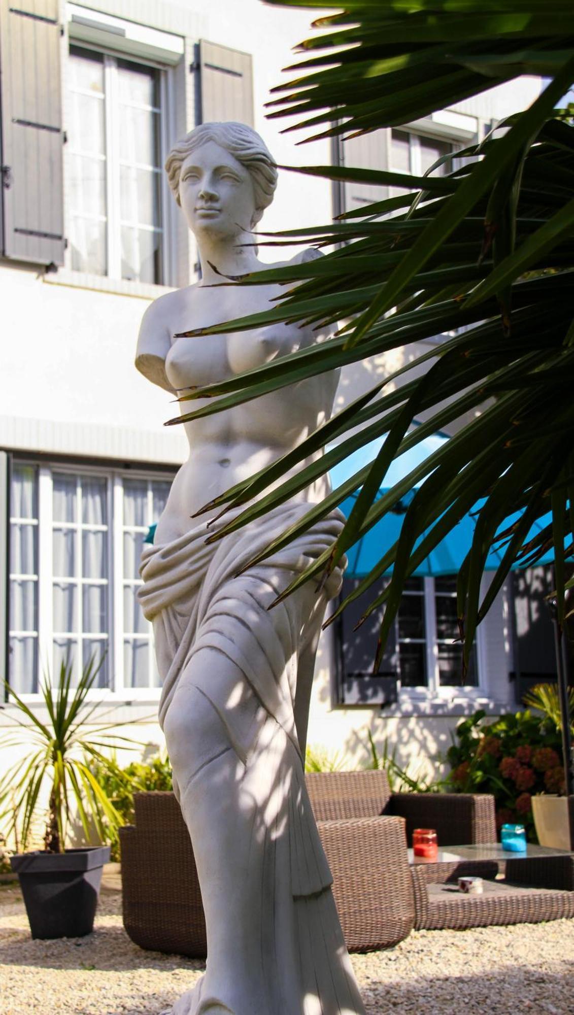 La Maison De Venus Lucon Exterior photo